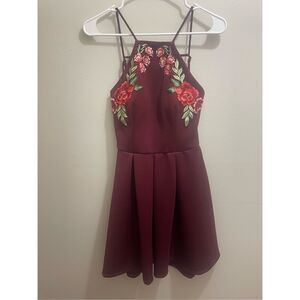 B. Darlin size 5 Red Floral Embroidered Mini Dress